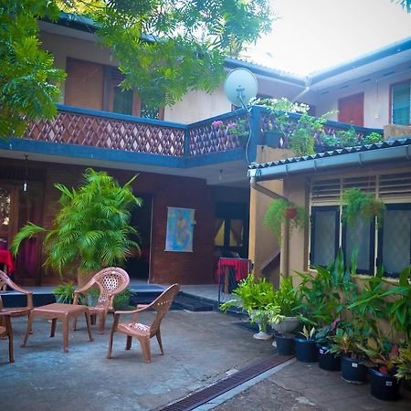 Lake View The Tourist Guest House Anurâdhapura Extérieur photo